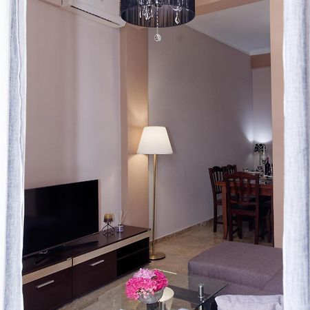 Serenity Apartment Kalamata Bagian luar foto